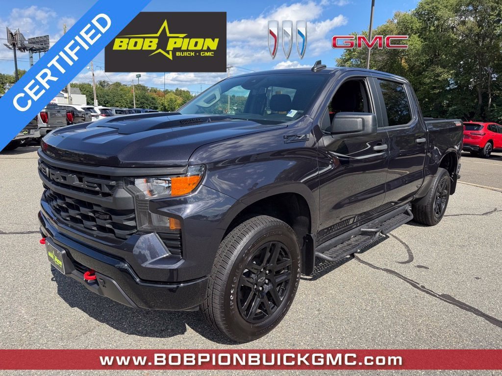 Certified 2024 Chevrolet Silverado 1500 Custom Trail Boss w/ LPO, Dark Essentials Package AWD/4WD image 7
