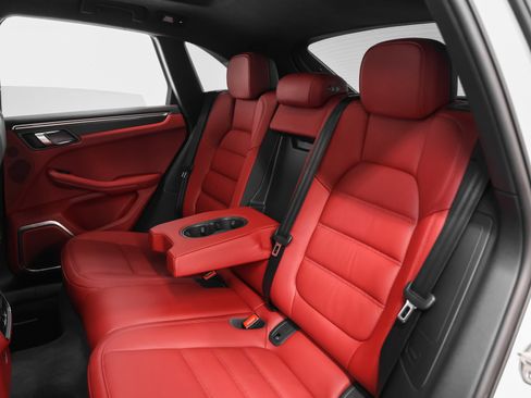 Used 2022 Porsche Macan GTS image 51