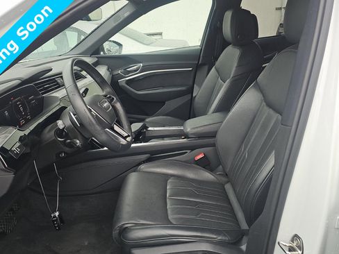 Used 2022 Audi e-tron S Prestige w/ Prestige Package image 7