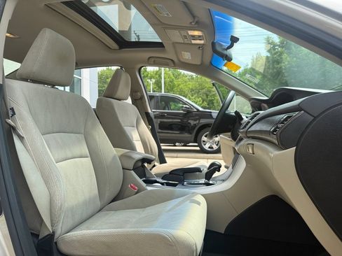 Used 2013 Honda Accord EX image 26