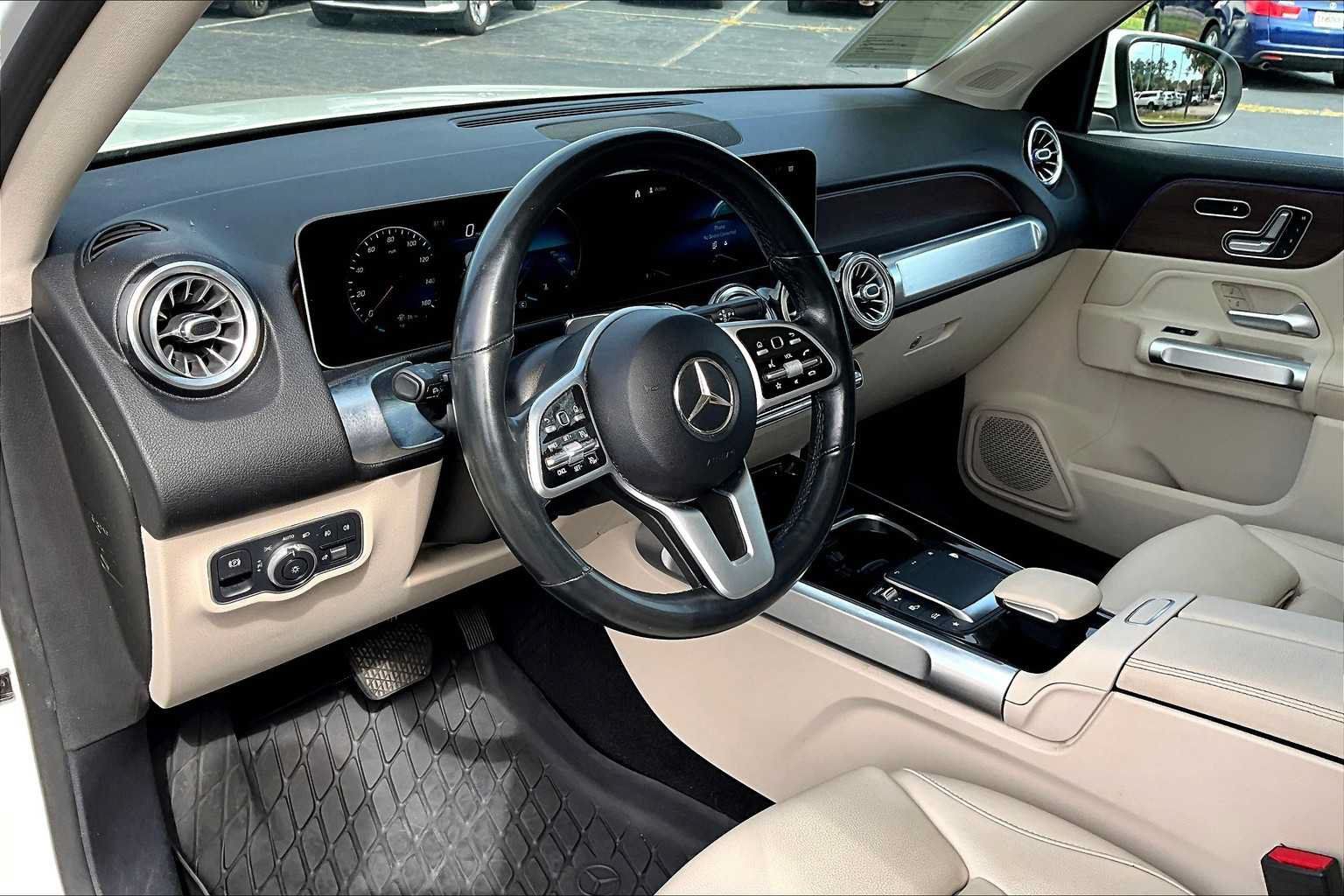 Used 2021 Mercedes-Benz GLB 250 4MATIC image 18