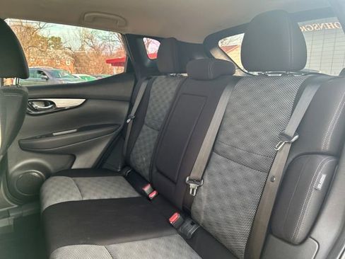 Used 2020 Nissan Rogue Sport SV image 24