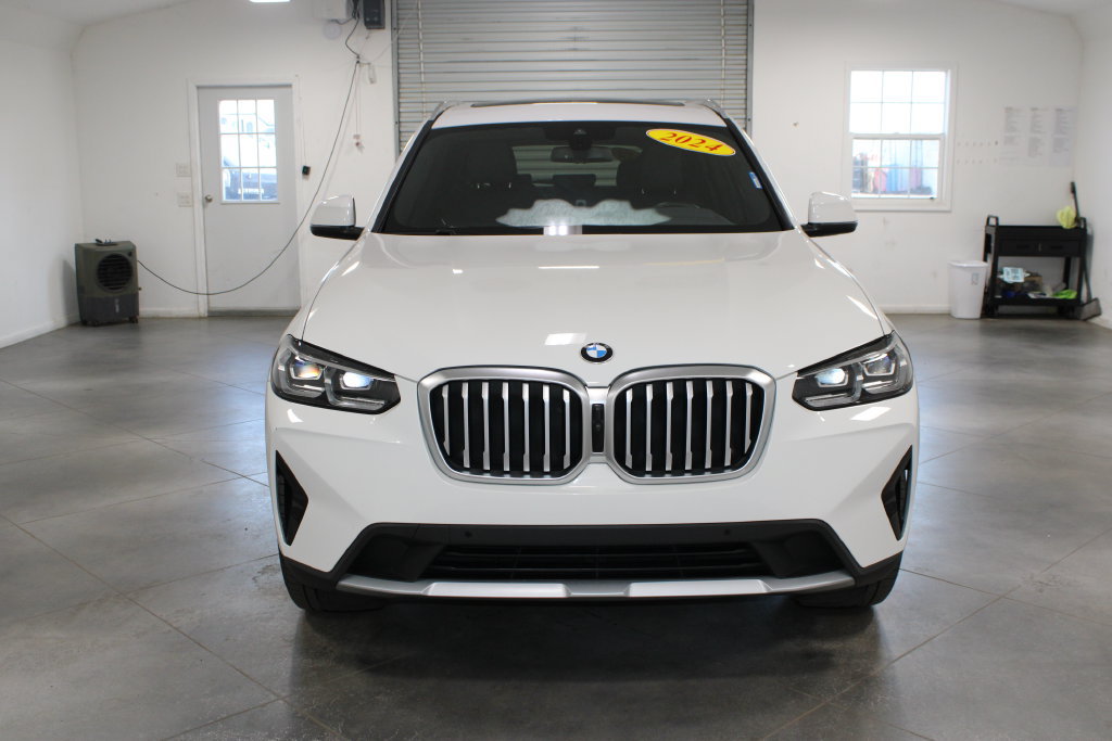Used 2024 BMW X3 sDrive30i w/ Convenience Package w/ZPA RWD image 3