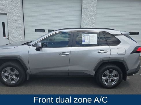 Used 2023 Toyota RAV4 XLE AWD/4WD image 11