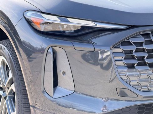 New 2025 Audi Q5 2.0T Premium image 3