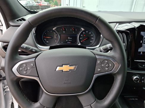 Certified 2023 Chevrolet Traverse LT FWD image 20
