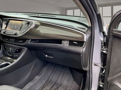 Used 2019 Buick Envision Premium AWD/4WD image 17