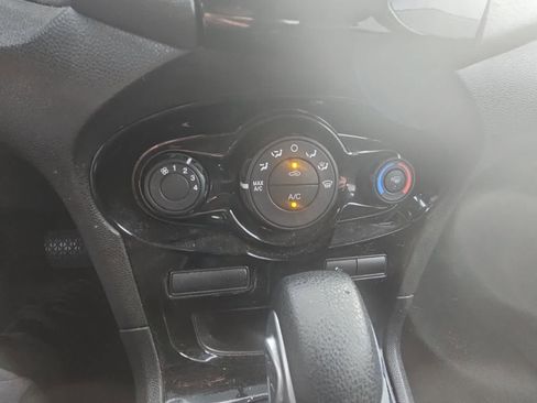 Used 2016 Ford Fiesta SE w/ Equipment Group 201A FWD image 17