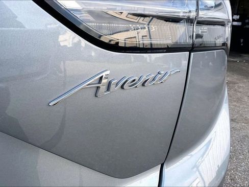 Used 2023 Buick Envision Avenir AWD/4WD image 7