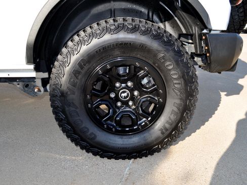 Used 2022 Ford Bronco Wildtrak image 46