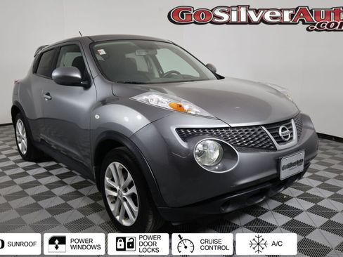 Used 2011 Nissan Juke SV image 1