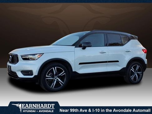 Used 2020 Volvo XC40 T5 R-Design w/ Protection Package image 1