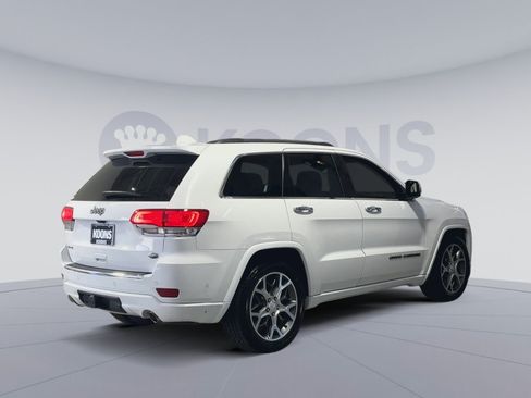 Used 2019 Jeep Grand Cherokee Overland AWD/4WD image 11