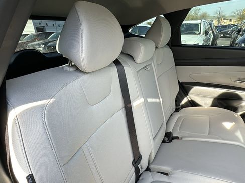Used 2025 Hyundai Tucson SE image 20