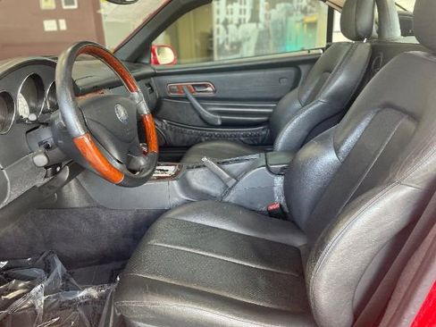 Used 2001 Mercedes-Benz SLK 320 image 12