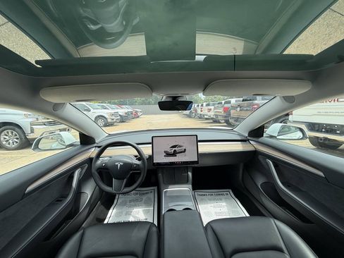 Used 2023 Tesla Model 3 Standard Range RWD image 18
