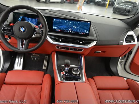 Used 2025 BMW XM w/ M Driver's Package image 16
