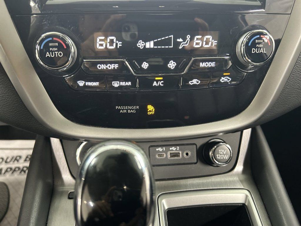 Used 2020 Nissan Murano SL w/ Moonroof Package AWD/4WD image 17