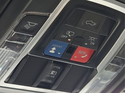 Used 2022 RAM 1500 Laramie image 27