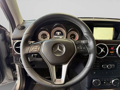 Used 2015 Mercedes-Benz GLK 350 4MATIC image 13
