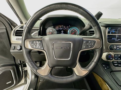 Used 2017 GMC Yukon Denali w/ Open Road Package RWD image 11