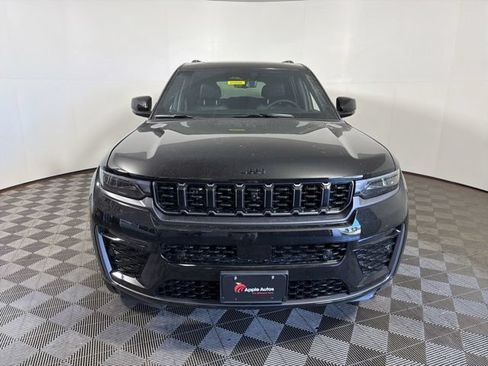 New 2026 Jeep Grand Cherokee L Limited AWD/4WD image 2