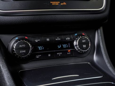 Used 2019 Mercedes-Benz CLA 250 4MATIC image 25