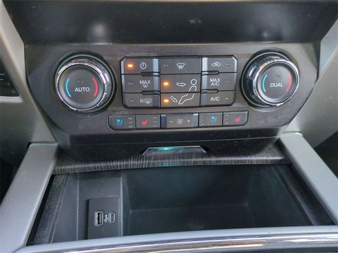 Used 2020 Ford F250 Lariat image 27
