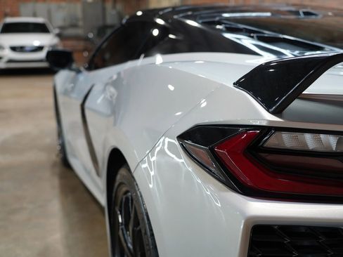 Used 2021 Chevrolet Corvette Stingray Preferred Cpe w/ 2LT image 27