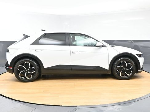 Used 2024 Hyundai Ioniq 5 SE RWD image 8