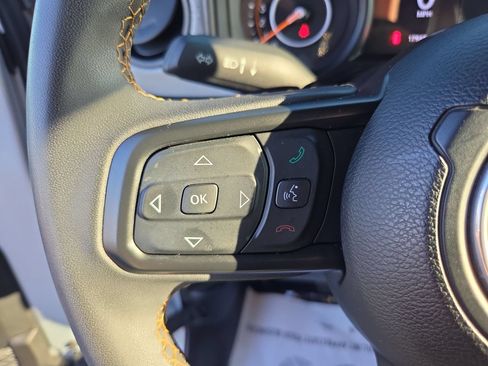 Used 2024 Jeep Wrangler Unlimited Sport AWD/4WD image 28