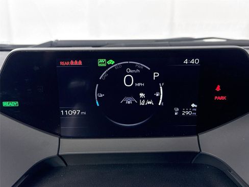 Used 2025 Toyota Prius SE image 20