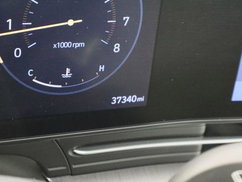 Used 2024 Hyundai Kona Limited image 33