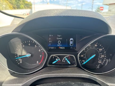 Used 2018 Ford Escape SE w/ SE Sync 3 Package AWD/4WD image 8