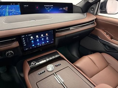 New 2026 Lincoln Navigator L Reserve AWD/4WD image 30