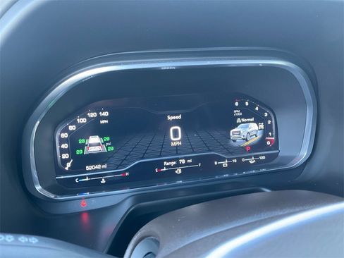 Used 2023 GMC Yukon XL SLT w/ SLT Premium Package image 19