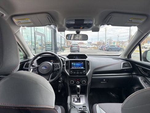 Used 2023 Subaru Crosstrek 2.0i Premium image 12