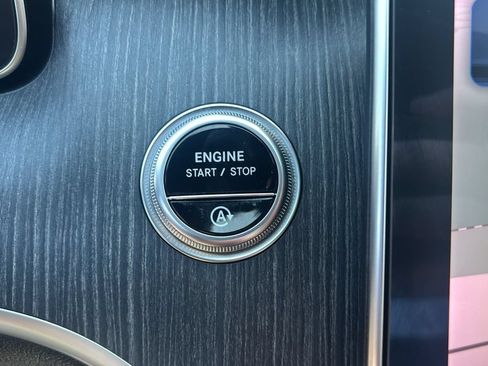Certified 2023 Mercedes-Benz C 300 4MATIC Sedan image 13