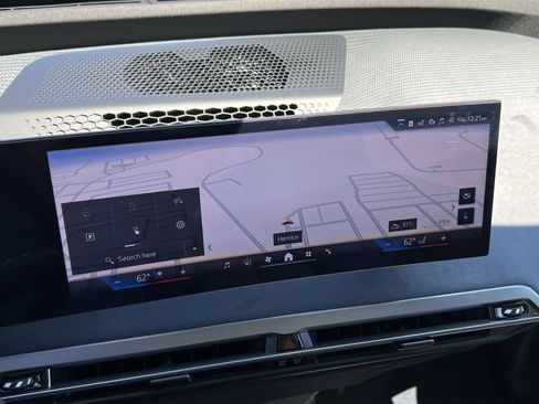 New 2026 BMW iX xDrive60 w/ M Sport Package image 17