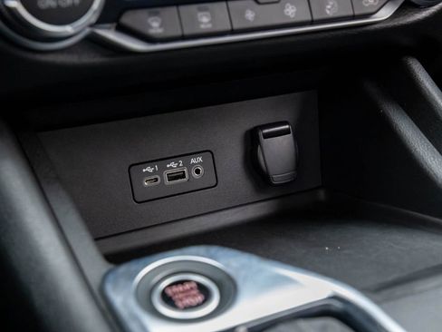 Used 2020 Nissan Sentra SV image 22