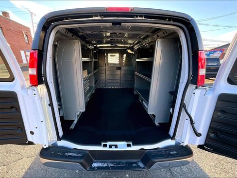 New 2025 Chevrolet Express 2500 w/ Driver Convenience Package image 15