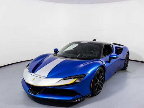 Certified 2022 Ferrari SF90 Stradale image 10