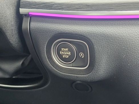 Used 2025 Mercedes-Benz GLE 350 4MATIC image 19