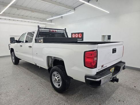 Used 2019 Chevrolet Silverado 2500 W/T w/ WT Convenience Package RWD image 4