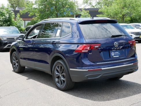 Used 2023 Volkswagen Tiguan SE AWD/4WD image 5