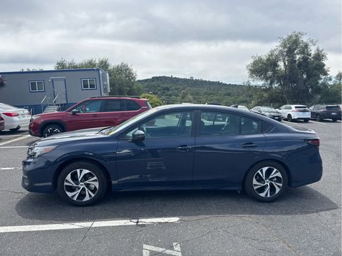 Used 2025 Subaru Legacy Premium AWD/4WD image 8