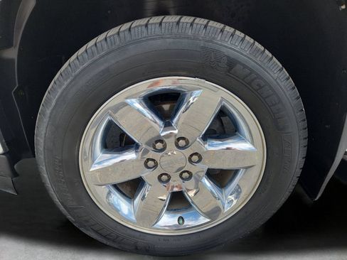 Used 2013 GMC Sierra 1500 SLT w/ SLT White Diamond Edition AWD/4WD image 17