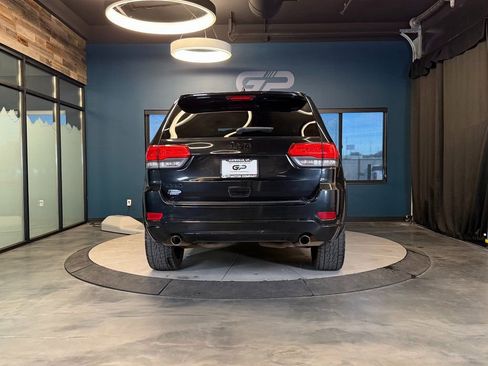 Used 2015 Jeep Grand Cherokee Altitude image 4