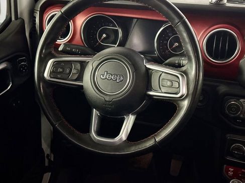 Used 2022 Jeep Gladiator Rubicon w/ Cold Weather Group image 38