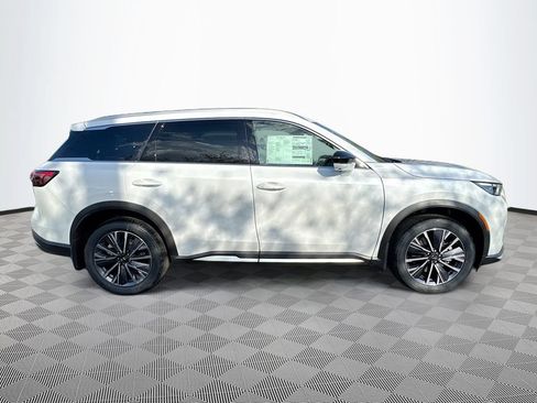Certified 2026 INFINITI QX60 Luxe w/ Cargo Package FWD image 5